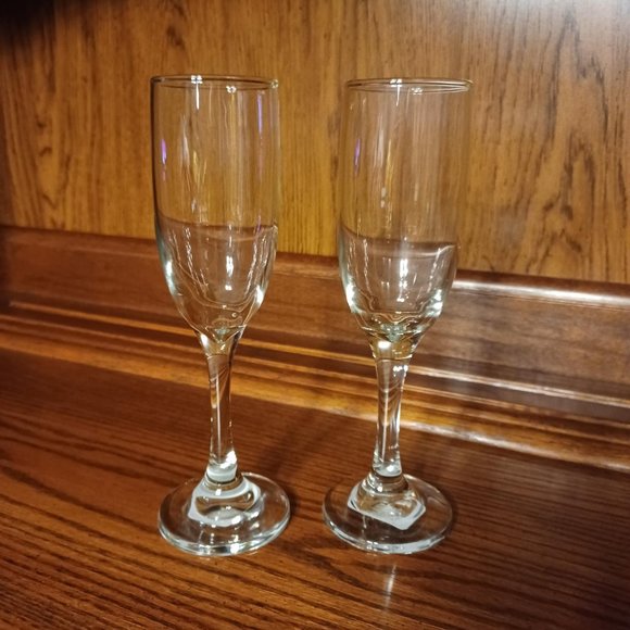 Cristar Premier Champagne Goblets, Set of two, 6.25 ounces, 8 inches high, NWT - Picture 2 of 3